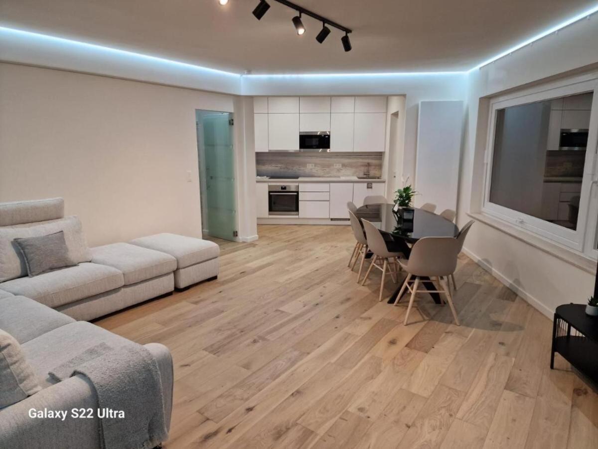 Luxury Renovated 3 Rooms Apartment Остенде Экстерьер фото